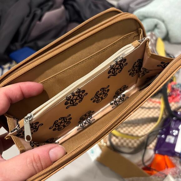 Jessica Simpson Tan and Cream Clutches Faux Letter - Picture 5 of 9